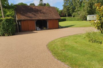 Kings Hill resin bound driveway installer